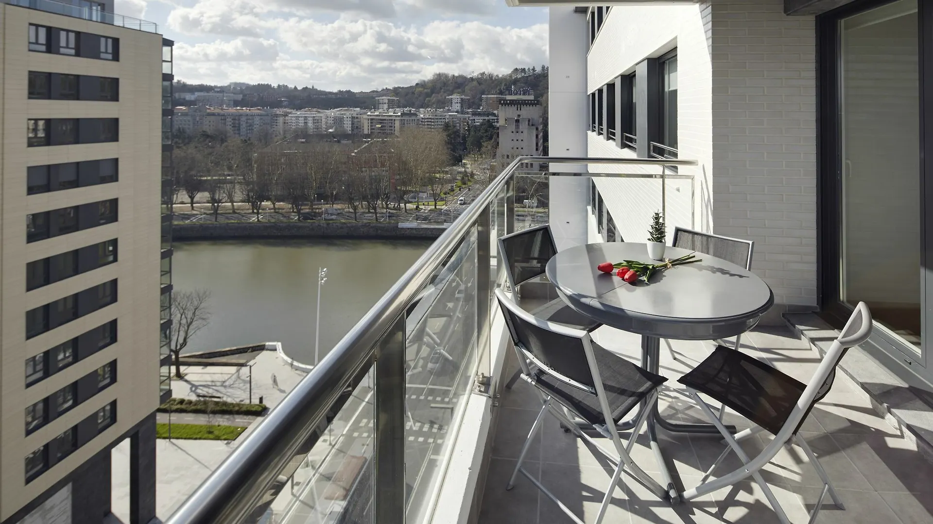 Gladys Enea 10 Apartment By Feelfree Rentals サン・セバスティアン